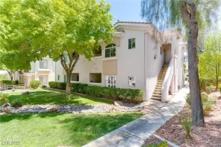 Photo #2: 2697395 Listing