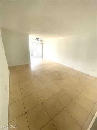 Photo #1: 2697408 Listing 