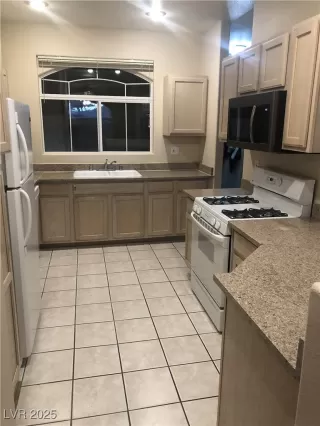 Photo #4: 2697425 Listing 