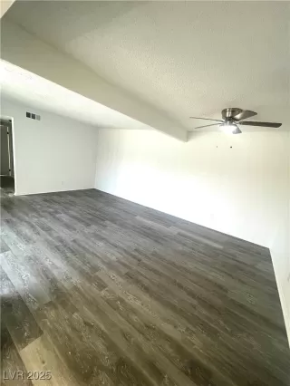 Photo #2: 2697431 Listing 