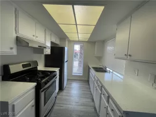 Photo #5: 2697431 Listing 