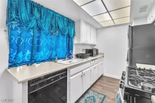 Photo #4: 2697435 Listing