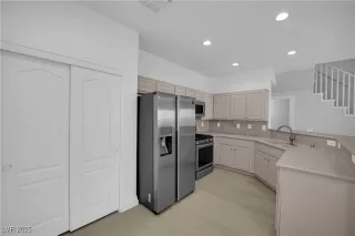 Photo #6: 2697440 Listing