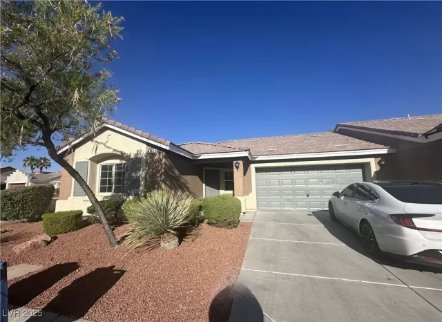 MLS: 2697455 Condo For Sale