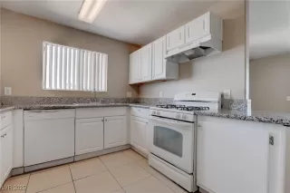 Photo #6: 2697457 Listing 