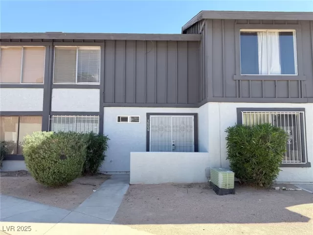 MLS: 2697477 Condo For Sale