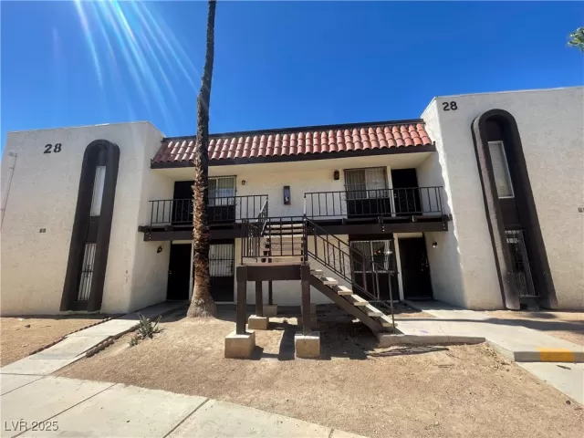 MLS: 2697490 Condo For Sale