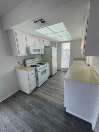 Photo #5: 2697490 Listing 