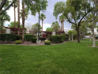 Photo #3: 2697519 Listing 