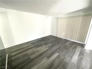 Photo #3: 2697574 Listing 