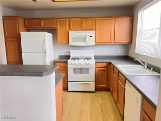 Photo #4: 2697580 Listing 