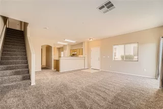 Photo #4: 2697595 Listing