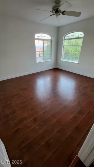 Photo #2: 2697597 Listing