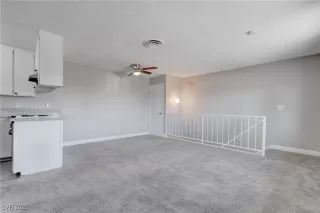 Photo #2: 2697600 Listing 