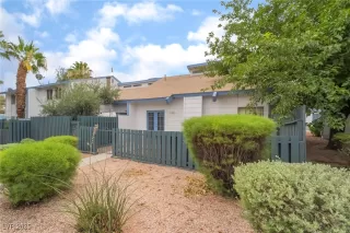 Photo #3: 2697617 Listing 