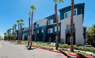 Photo #1: 2697691 Listing 