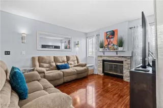 Photo #1: 2697737 Listing 