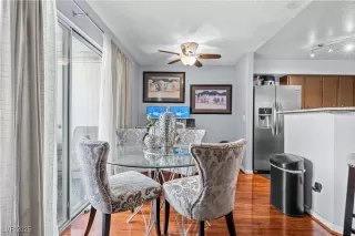 Photo #2: 2697737 Listing 