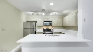 Photo #3: 2697738 Listing 