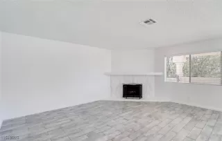 Photo #1: 2697743 Listing 