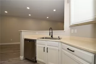 Photo #4: 2697744 Listing