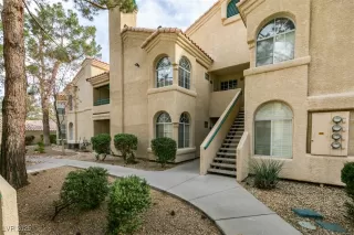 Photo #1: 2697750 Listing 