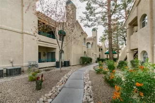 Photo #2: 2697750 Listing 