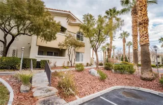 Photo #1: 2697815 Listing