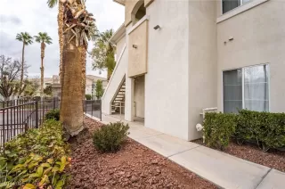 Photo #3: 2697815 Listing