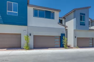 Photo #2: 2697830 Listing