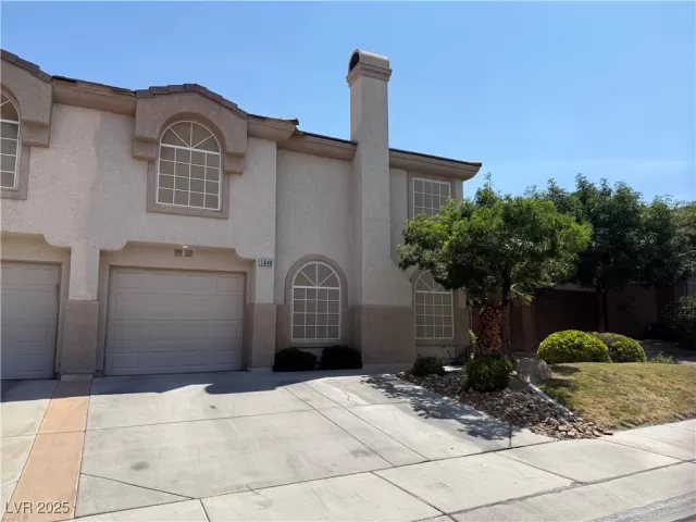MLS: 2697843 Condo For Sale