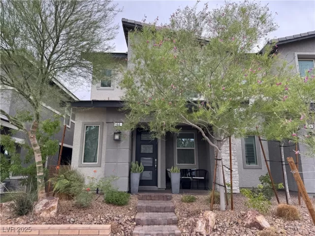 MLS: 2697858 Condo For Sale