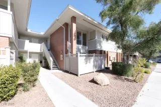 Photo #1: 2697863 Listing