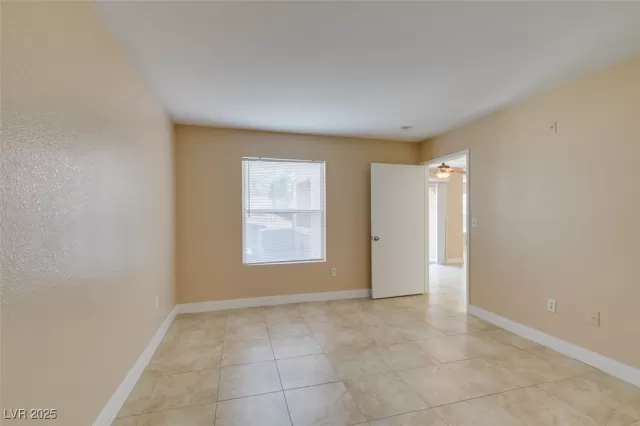 MLS: 2697902 Condo For Sale