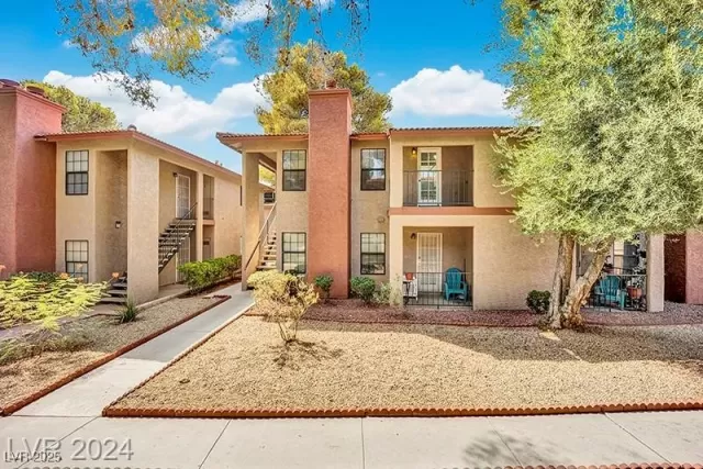 MLS: 2697921 Condo For Sale