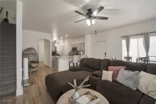 Photo #6: 2697922 Listing 