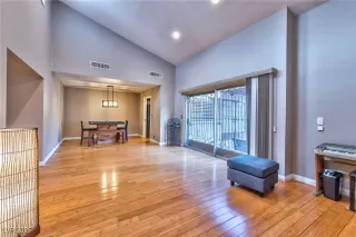 Photo #1: 2697935 Listing 