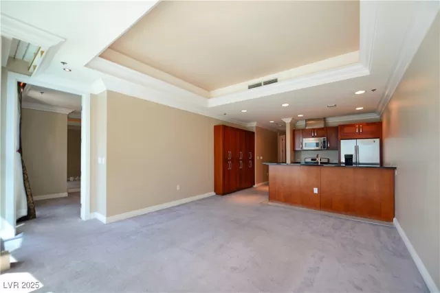 MLS: 2697994 Condo For Sale
