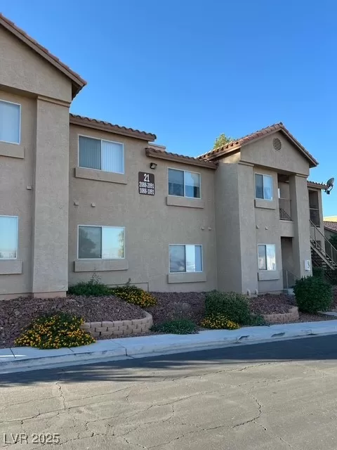 MLS: 2698021 Condo For Sale