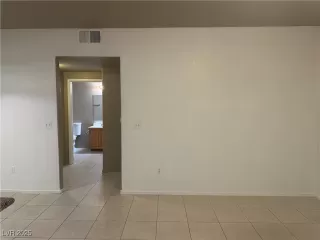 Photo #6: 2698042 Listing 