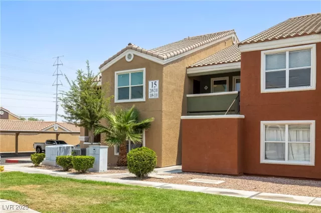 MLS: 2698046 Condo For Sale