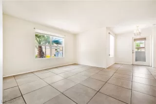 Photo #2: 2698046 Listing