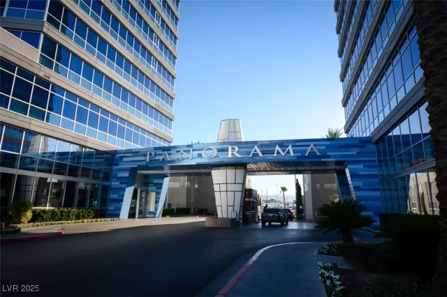 MLS: 2698048 Condo For Sale