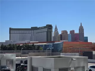 Photo #3: 2698048 Listing 