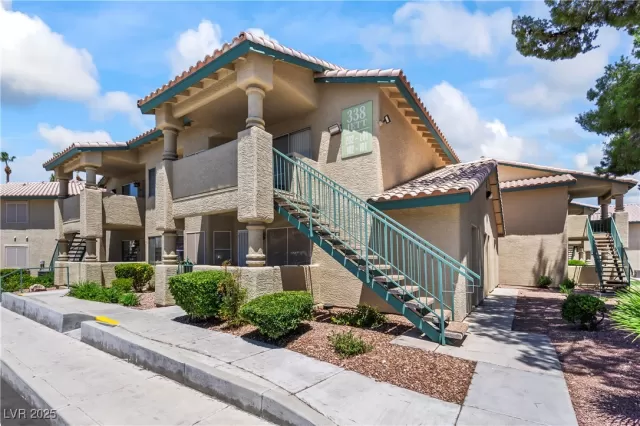 MLS: 2698061 Condo For Sale