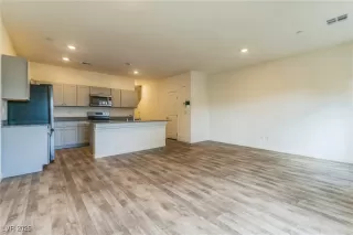 Photo #2: 2698064 Listing 