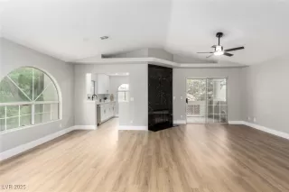 Photo #1: 2698077 Listing 