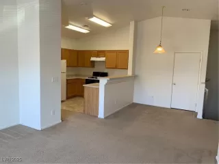 Photo #4: 2698080 Listing 