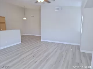 Photo #2: 2698081 Listing 