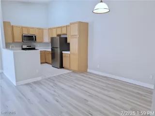 Photo #4: 2698081 Listing 